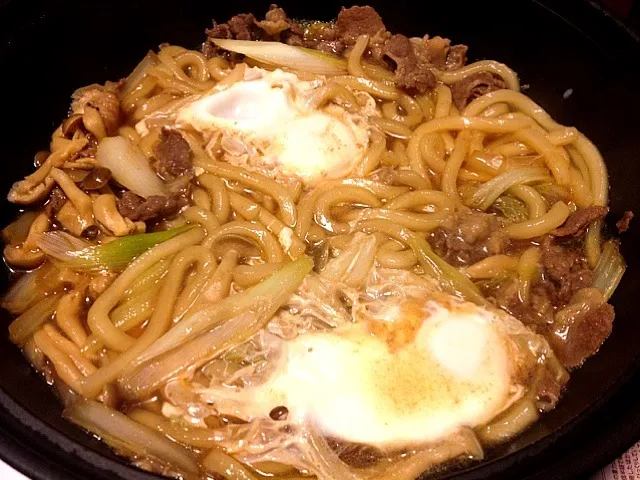 すき焼き風煮込みうどん|まもくるさん