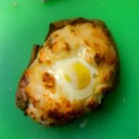 Snapdishの料理写真:baked egg-potato|monikaさん