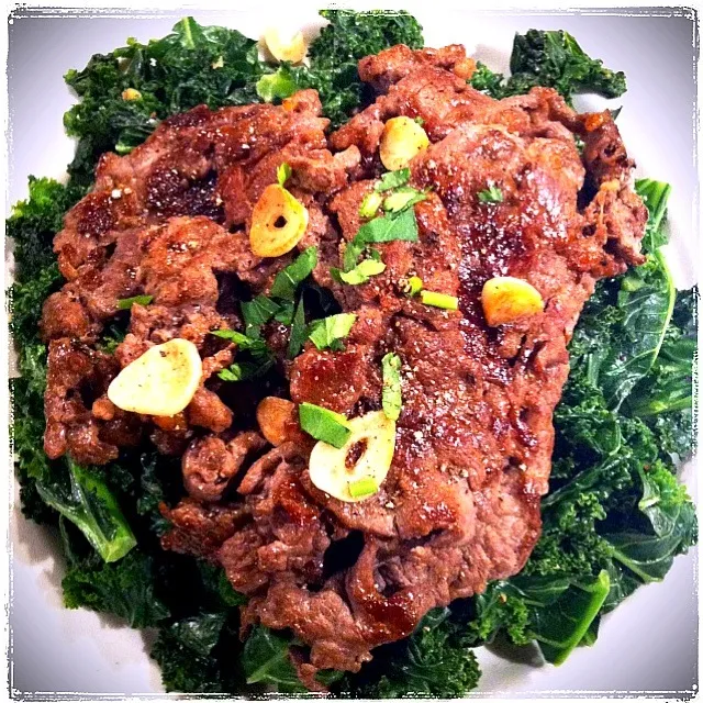 Warm Beef & Kale Salad|trina phamさん