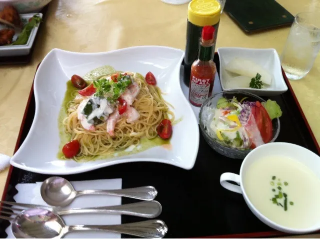 エビとアボガドの冷製パスタ|ぶーちゃんさん