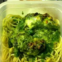 Pesto Baked Chicken|Kirstie Hayesさん