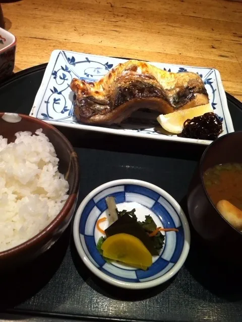 さばの塩焼き定食|たなき じゅんやさん