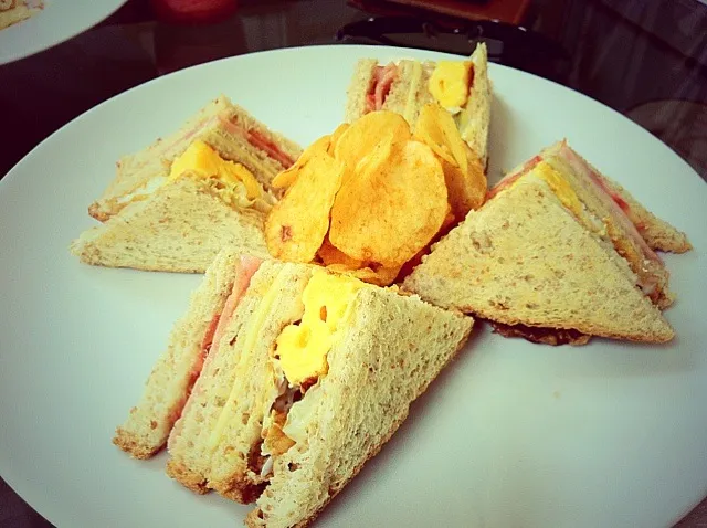 Club sandwich 🍞|C. Atchariyatrakulさん