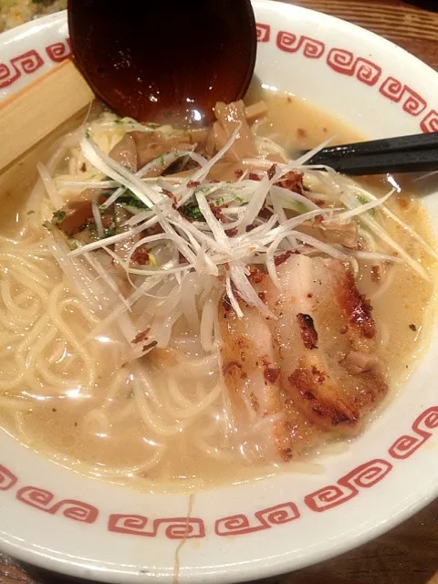 よってこや、塩ラーメン|いぐあなさん