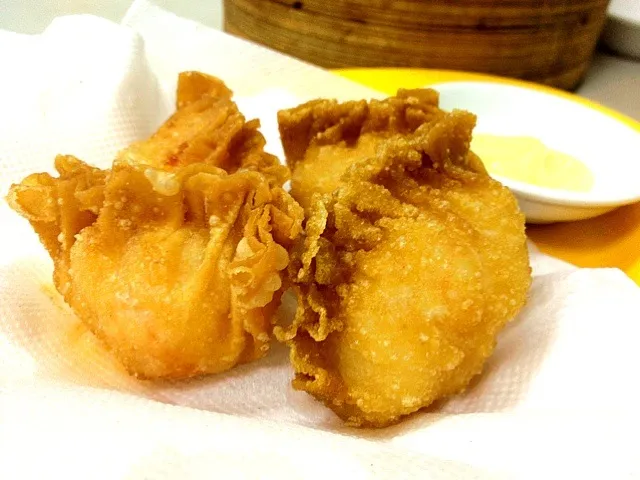 Snapdishの料理写真:Fried Shrimp Dumpling|I make food look good. 😎さん