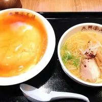 Snapdishの料理写真:ふわとろセット（ふわとろ天津飯＋ちょい盛うま塩ラーメン）|まりんごるさん