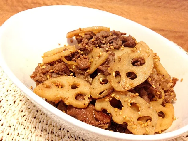 蓮根と牛肉のしぐれ煮風🍴|かかさんさん