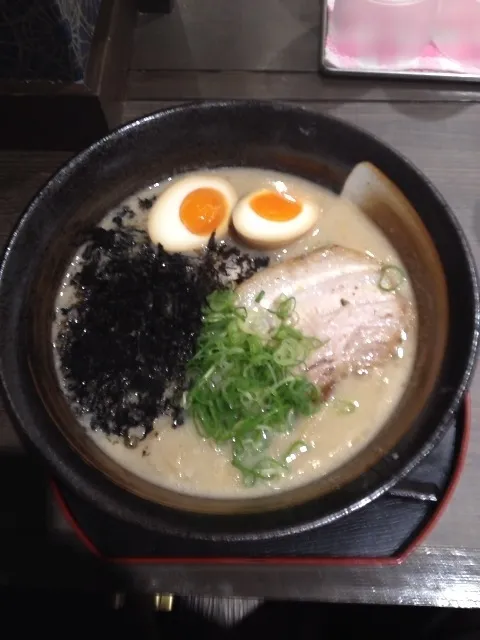 Snapdishの料理写真:味玉こってり三豊麺|よせふさん