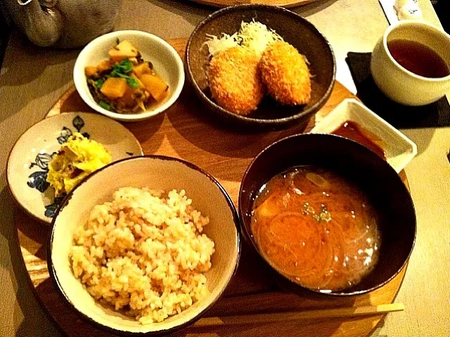 ひよこ豆コロッケ定食|空っぽのぴーまんさん