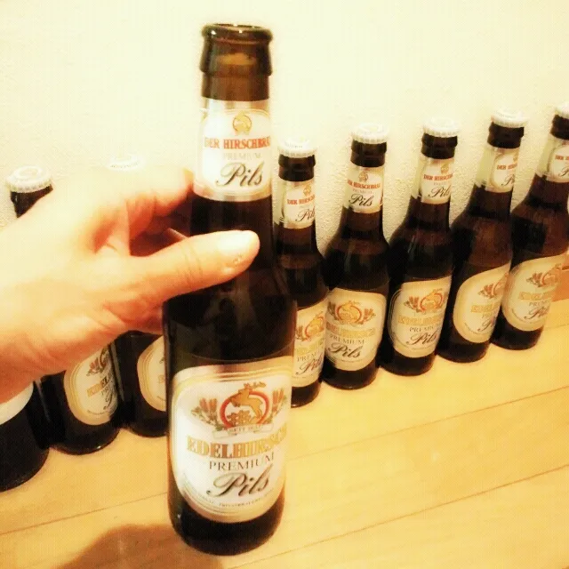 Snapdishの料理写真:EDELHIRSCH PREMIUM Pils|ふぃるまめんとさん