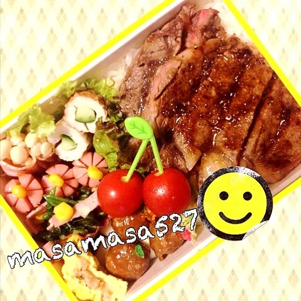 Snapdishの料理写真:ステーキ弁当|まさまささん