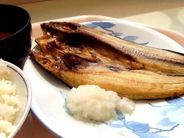 今日の社食はほっけ焼き定食。520円。何か今週は和食が多い。|ルーア・ブランカさん