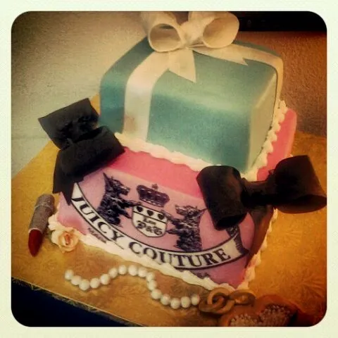 fashionista tiffany/juicy couture cake|david bentonさん