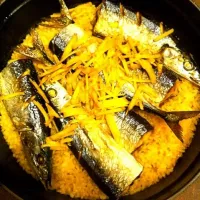 Snapdishの料理写真:秋刀魚の美味しい炊き込みご飯|こいたんさん