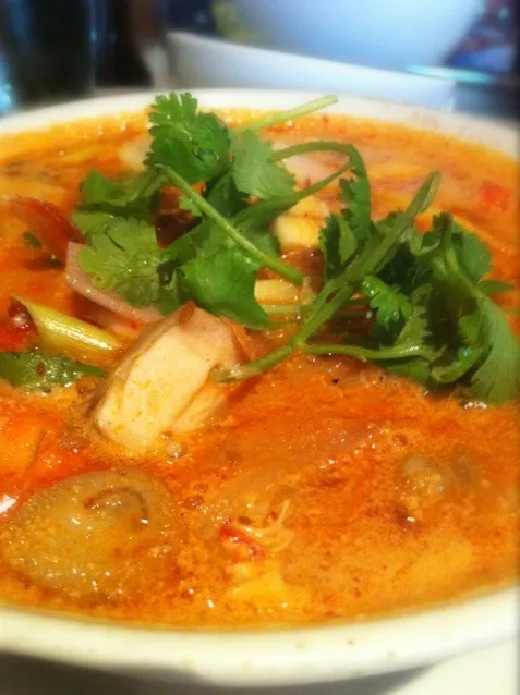 Snapdishの料理写真:Tomyum Koong|Pim Patanasuthikulさん