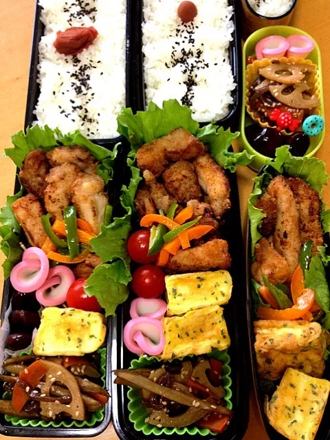 ３人弁当😊塩麹ポークの唐揚げ・ハンペンのチーズピカタ・根菜キンピラ・蒲鉾・花茶豆|chyawaさん