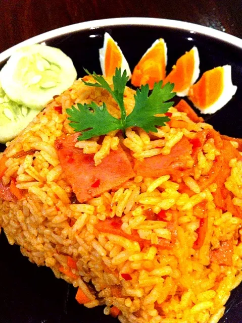 Snapdishの料理写真:Fried Rice wz chilli paste wz ham & salt egg ข้าวผัดน้ำพริกเผาแฮม แนมด้วยไข่เค็ม|Toa Nakaratさん