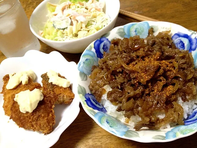 牛すき丼と、仲間たち|Kojiさん