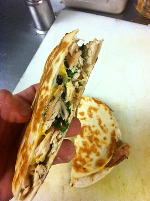 chicken quesadilla|Justin Ramosさん