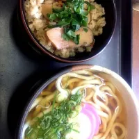 Snapdishの料理写真:松茸ご飯、うどんセット|かよこさん