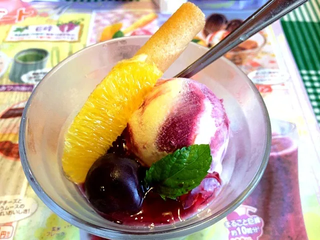 budo yogurt ice:)for dessert:)yum2:)haha!|Dezza Tsuchiyaさん