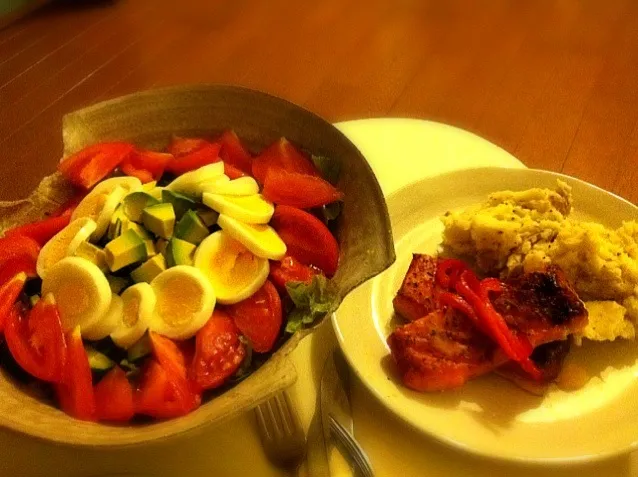 Yummy salad w/ salmon|Emi Chiba-Smithさん