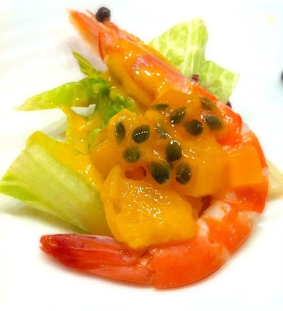 boiled prawn with mango and persimmon sauce|Foodさん