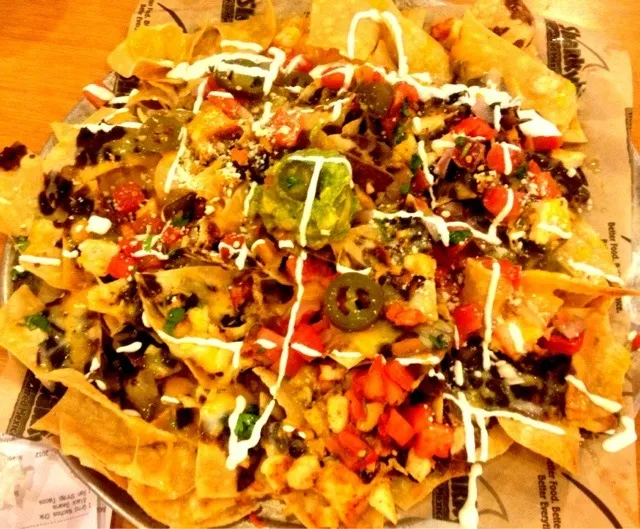 #Chicken #Nachos from Sharkey's|sooprcoolchicaさん