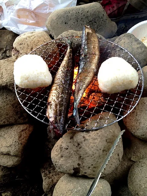 秋刀魚 おにぎり（炭火焼き）|てるをさん