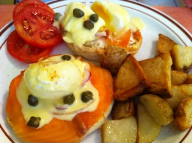 seafood eggs benedict|tarushkaさん