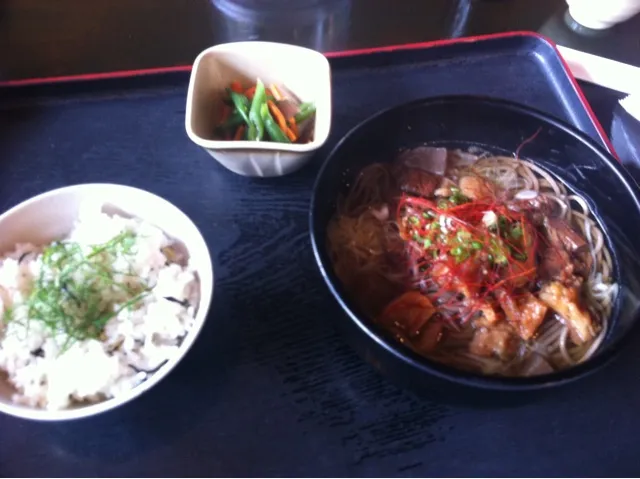 麺定食 牛すじ煮込みそば|こうじさん