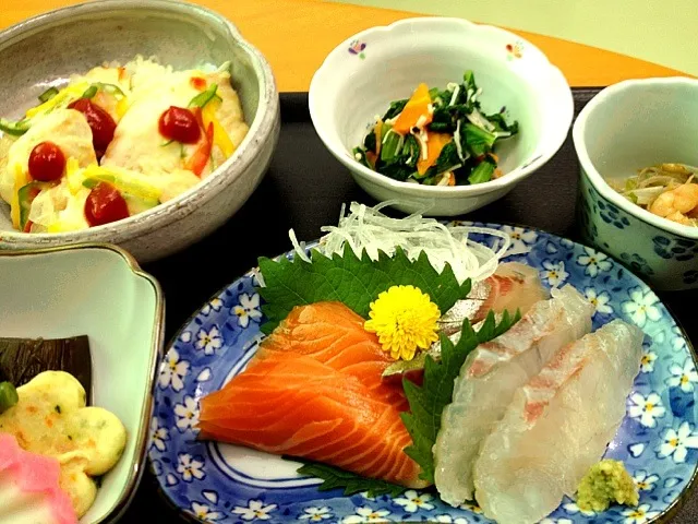 今日の病食。某開業医さんとこの検食、0円|yossiniさん