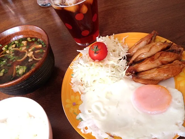 旬ちゃんにぱぱっと朝ご飯❤|佐野萌香さん