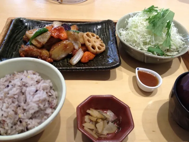 マダラと野菜の黒酢あんかけ定食|ししょうさん