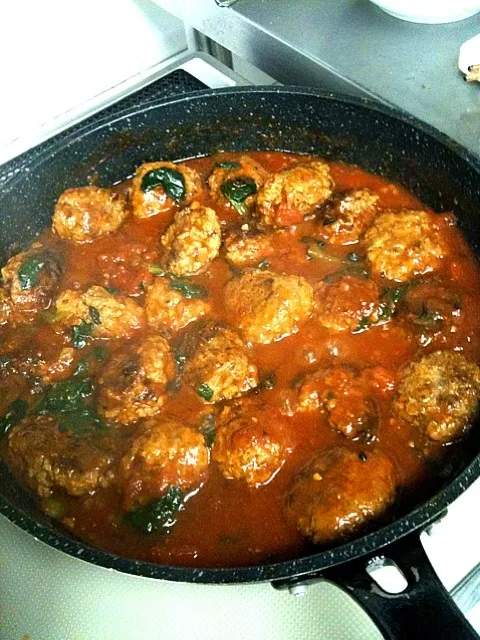 トマト煮込みミニハンバーグ|直場友紀恵さん