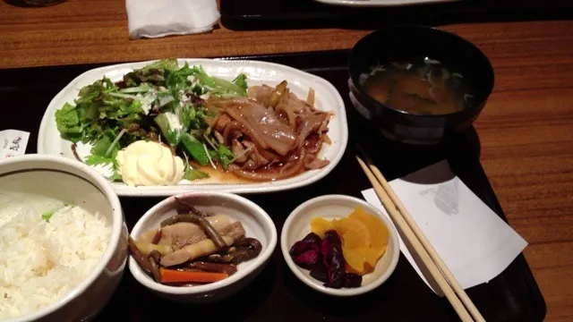 生姜焼き定食|おっちさん