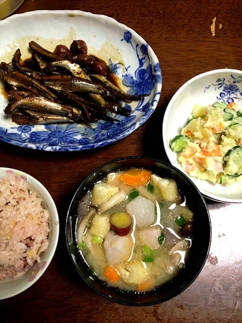 鶏肉と根菜の味噌汁 ポテトサラダ  鰯の梅煮|掛谷節子さん