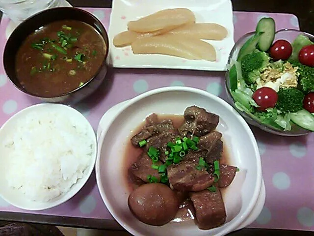 角煮&ブロッコリーカボチャサラダ&なめこ豆腐ネギ赤だし|クラキティさん