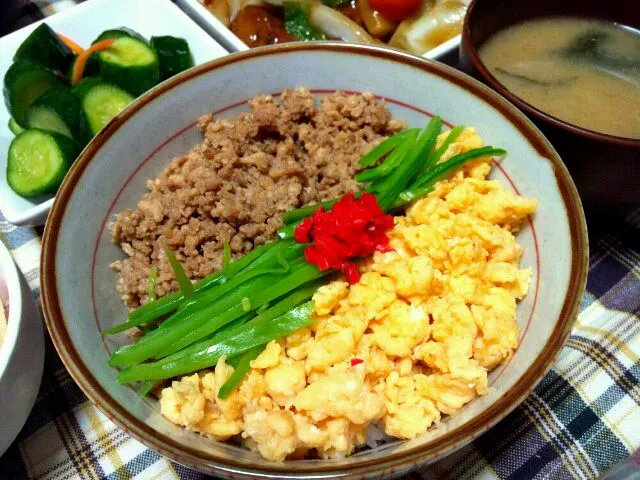 三食丼|rikotsunashimaさん