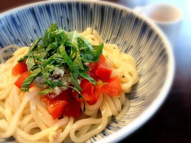 トマトとシーチキンうどん|あやちびさん