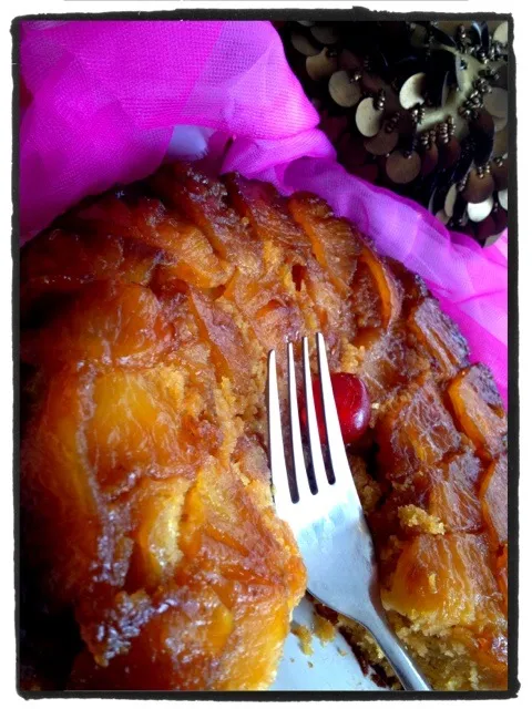 pineapple upside down with mango sponge|shafiyaさん