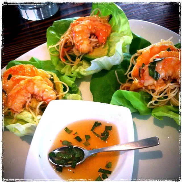 Shrimp Lettuce Wraps|trina phamさん