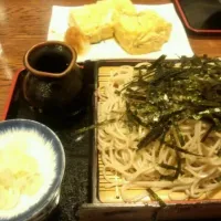 Snapdishの料理写真:お蕎麦と出汁巻き卵|kingyolivestrongさん