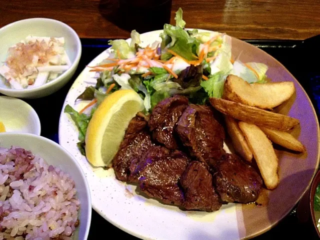 ほほえみ ハラミ定食|黒豚亭さん