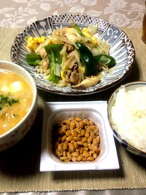 Snapdishの料理写真:野菜も食べるべ！野菜炒め|yasbongさん