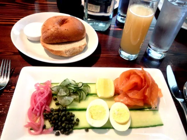 Smoked #Salmon, #Bagel with Cream Cheese, Hardboiled #Egg, and fresh Grapefruit Juice from SolBar|sooprcoolchicaさん