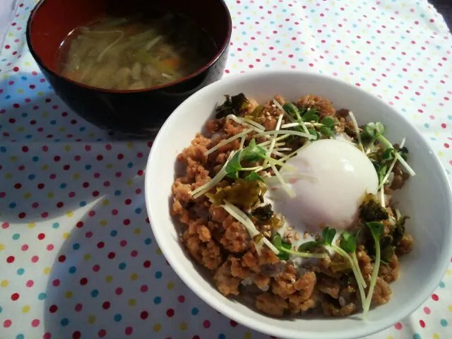 そぼろ丼,ごぼうスープ|りささん