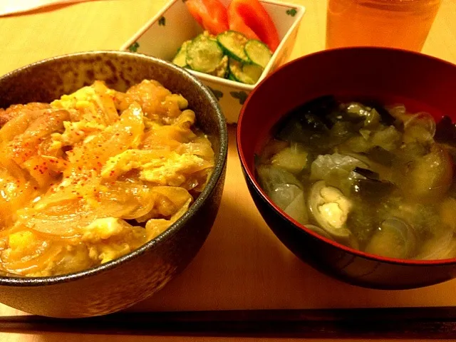 残りもの唐揚げで親子丼|あいこむさん