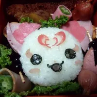 Snapdishの料理写真:キャラ弁<ハミィ>|上田真衣さん