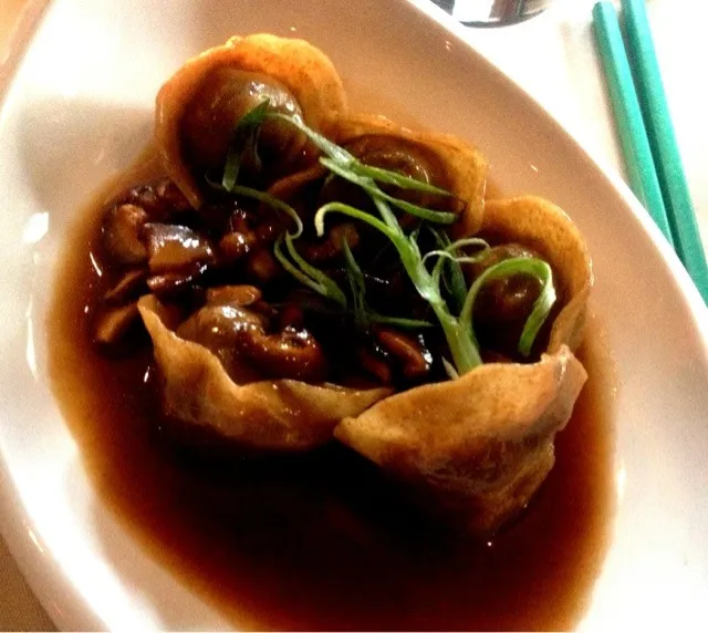 #Shitake #Mushroom #Dumplings from E&O Asian Kitchen|sooprcoolchicaさん